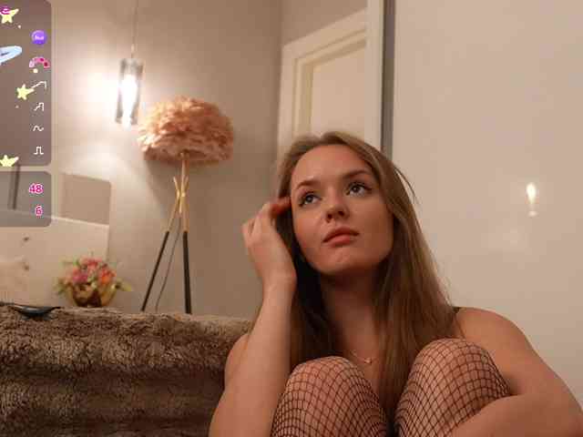Lunaaaura webcam