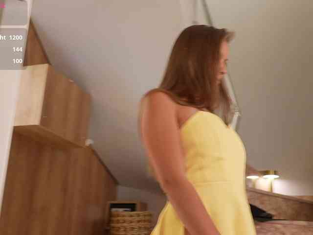Lunaaaura webcam