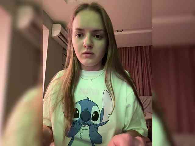 Lunaaaura webcam