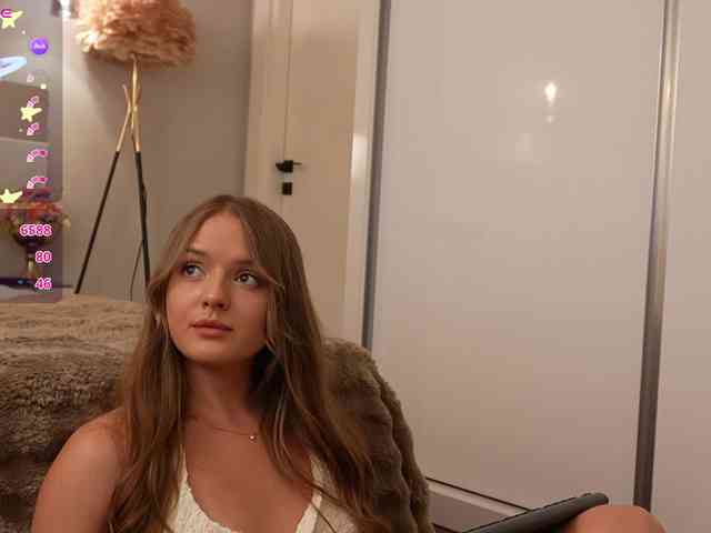 Lunaaaura webcam