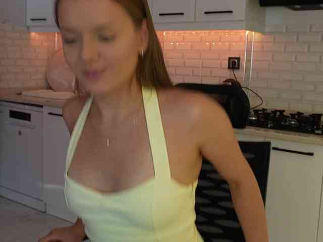 Lunaaaura webcam