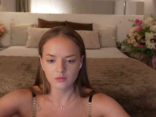 Lunaaaura webcam