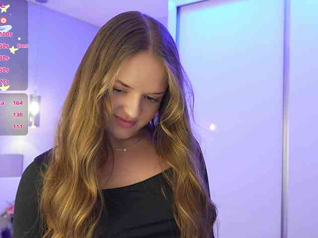 Lunaaaura webcam