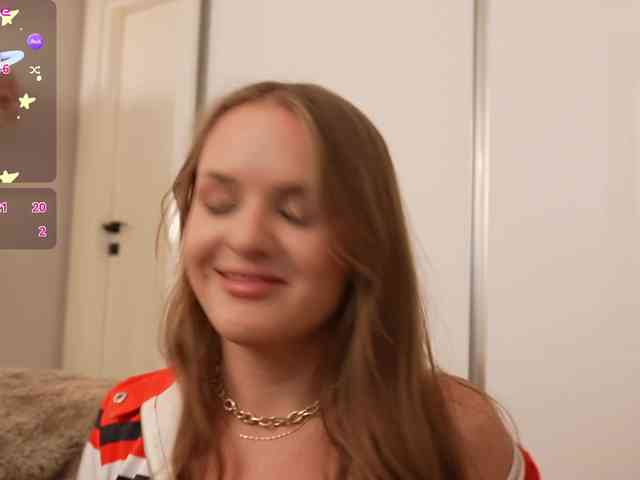 Lunaaaura webcam