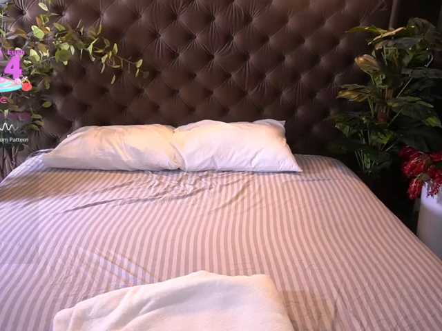 DramaQuenns live cam on BongaCams