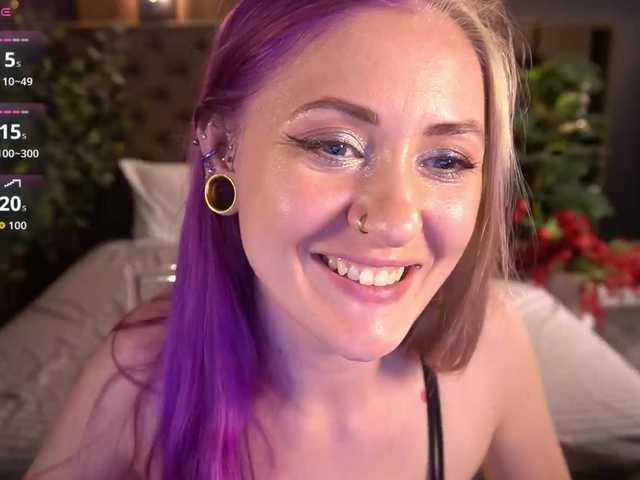 DramaQuenns live webcam show