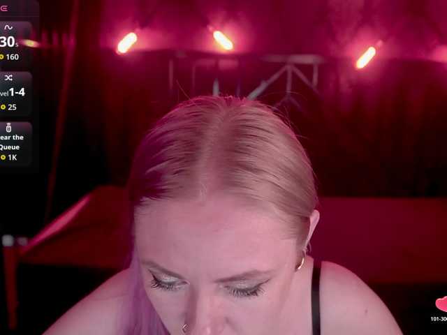 DramaQuenns live cam on BongaCams