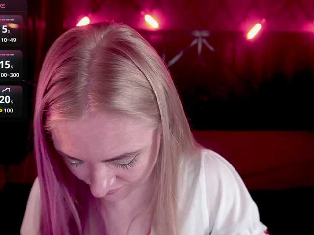 DramaQuenns live cam on BongaCams