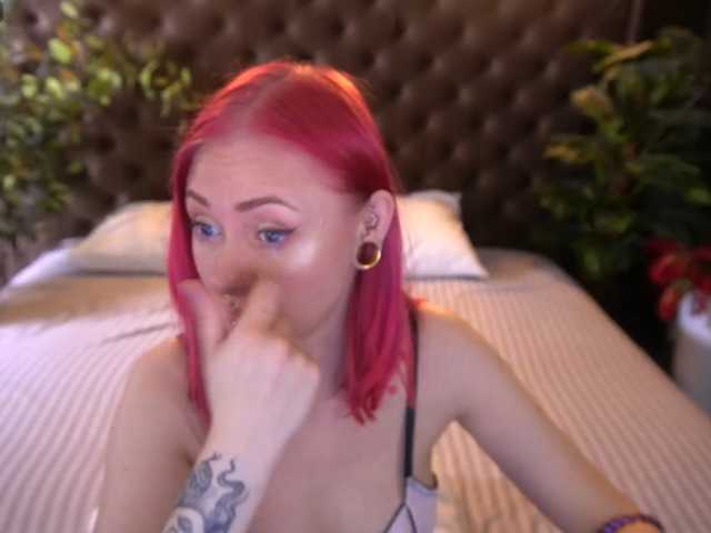 DramaQuenns live cam on BongaCams