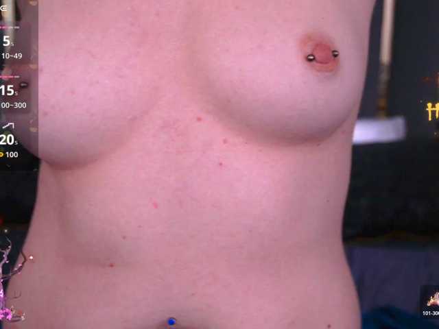 DramaQuenns live cam on BongaCams