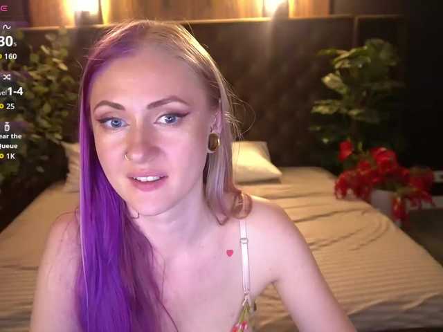DramaQuenns live cam on BongaCams