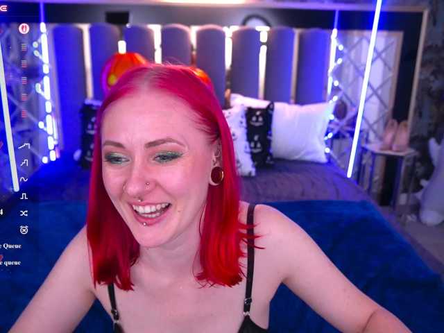 DramaQuenns live cam on BongaCams