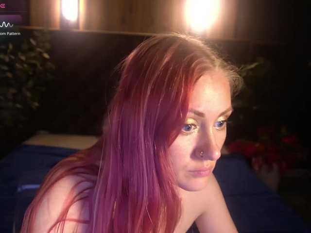 DramaQuenns live cam on BongaCams