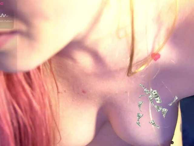 DramaQuenns live cam on BongaCams