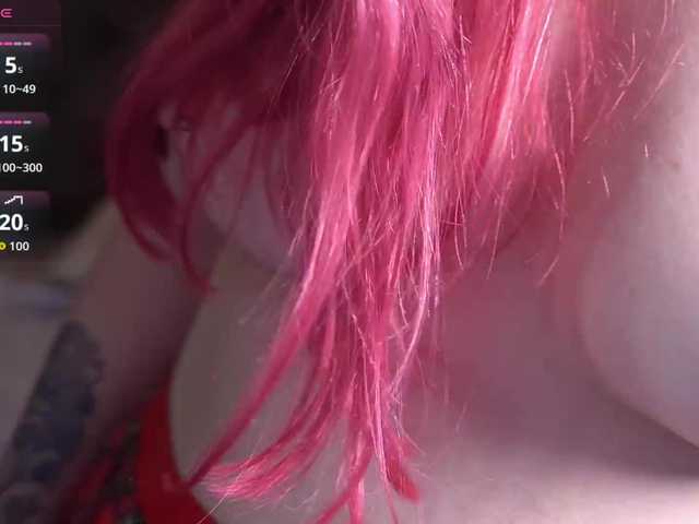 DramaQuenns live cam on BongaCams