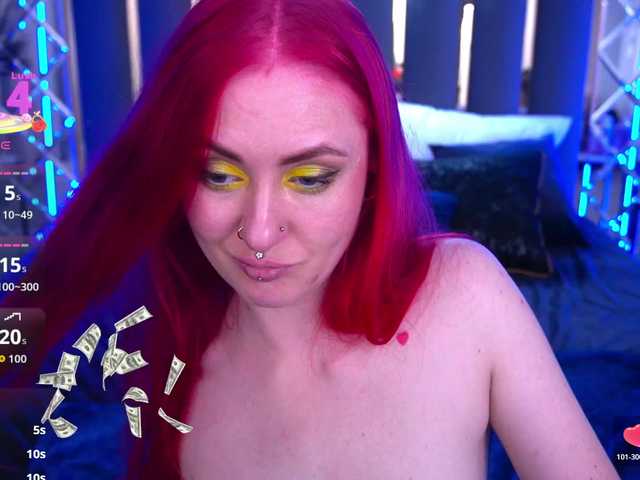 DramaQuenns — live female cam
