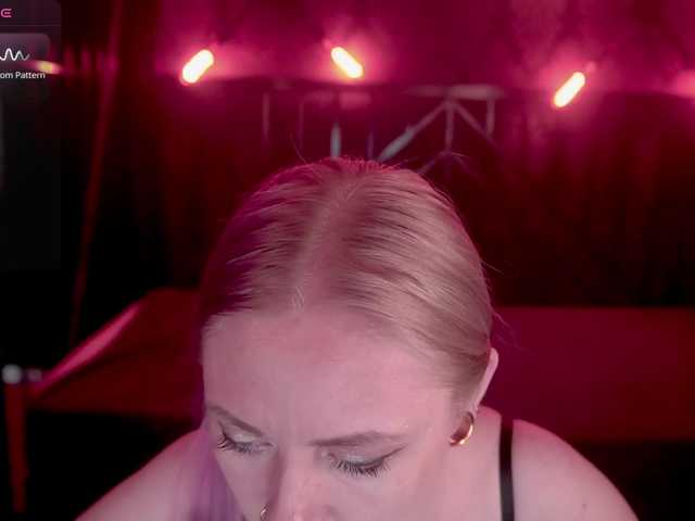 DramaQuenns live cam on BongaCams