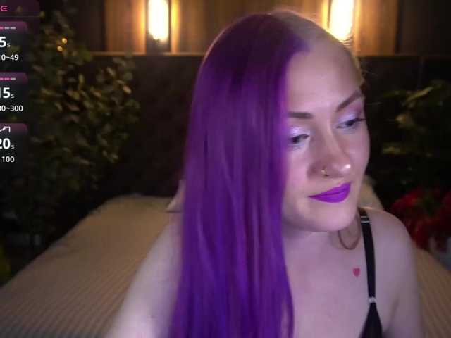 DramaQuenns live cam on BongaCams