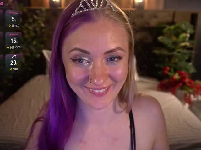 DramaQuenns live cam on BongaCams