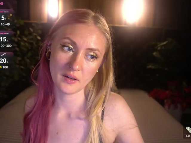 DramaQuenns live cam on BongaCams