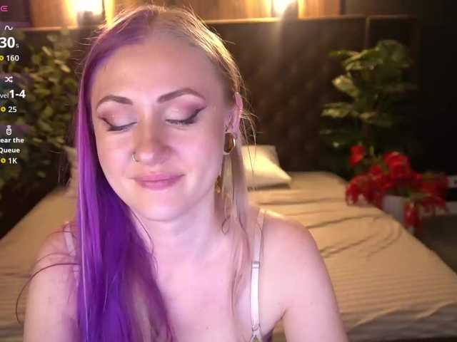 DramaQuenns live webcam show