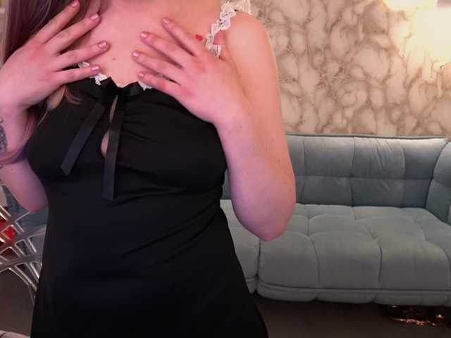 DramaQuenns's BongaCams show and profile