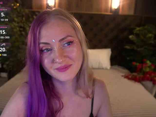 DramaQuenns Live Webcam on BongaCams
