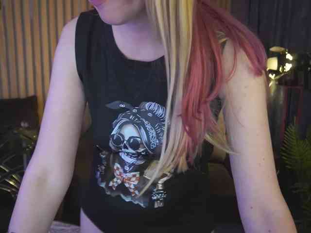 DramaQuenns Live Webcam on BongaCams