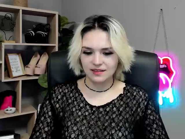 SweetLilyxo, live now on BongaCams