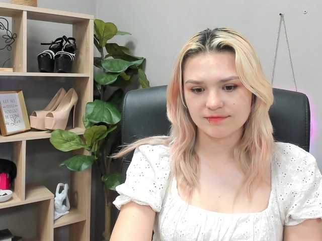 SweetLilyxo live webcam show