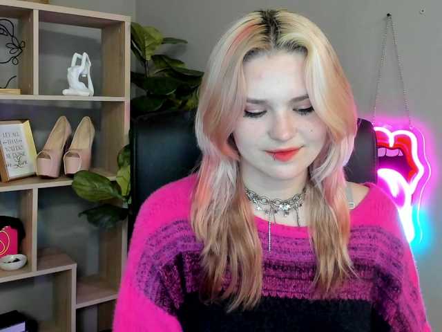 SweetLilyxo live cam on BongaCams