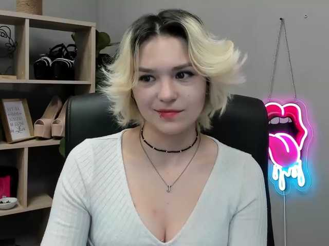 SweetLilyxo live cam on BongaCams