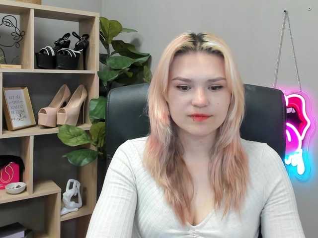 SweetLilyxo live cam on BongaCams