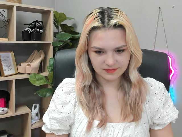 SweetLilyxo live webcam show