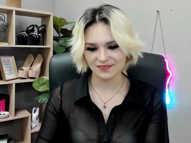 SweetLilyxo live cam on BongaCams