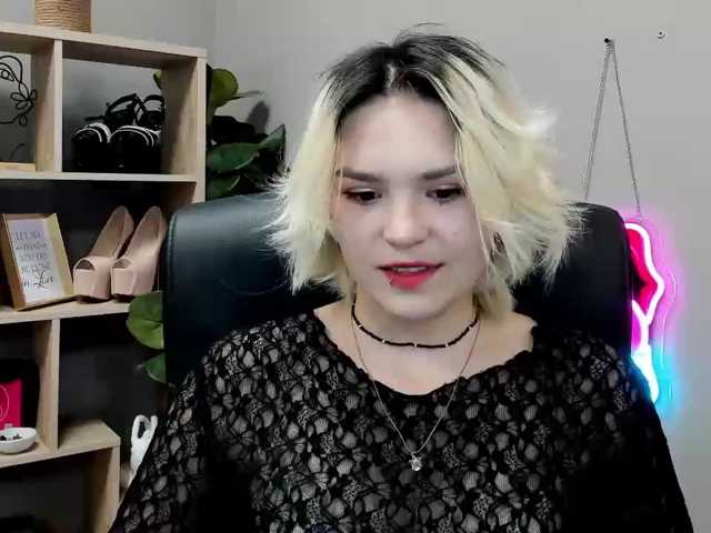 SweetLilyxo live cam on BongaCams