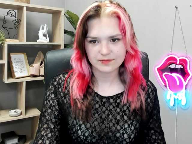 SweetLilyxo live cam on BongaCams