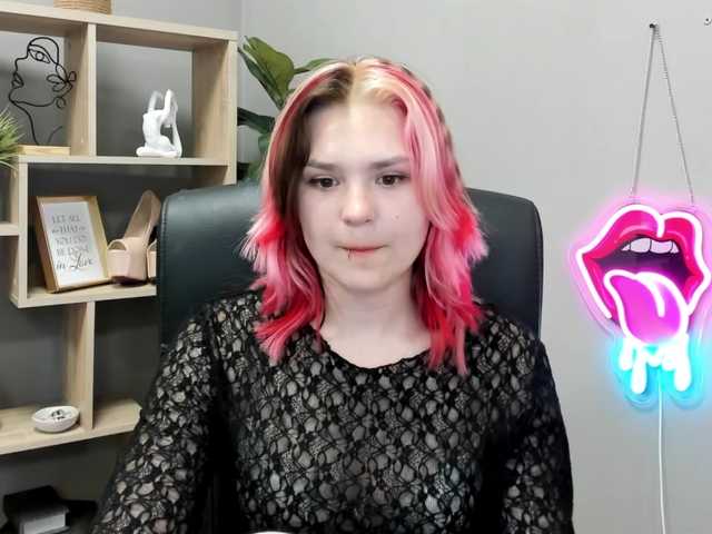 SweetLilyxo live cam on BongaCams