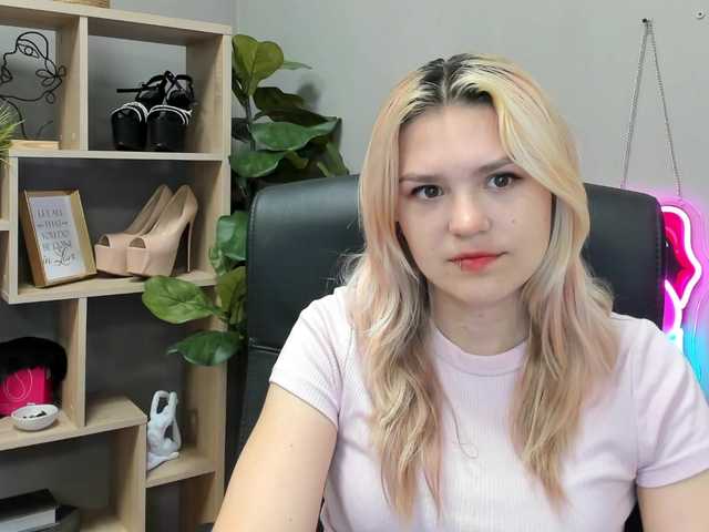 SweetLilyxo live webcam show
