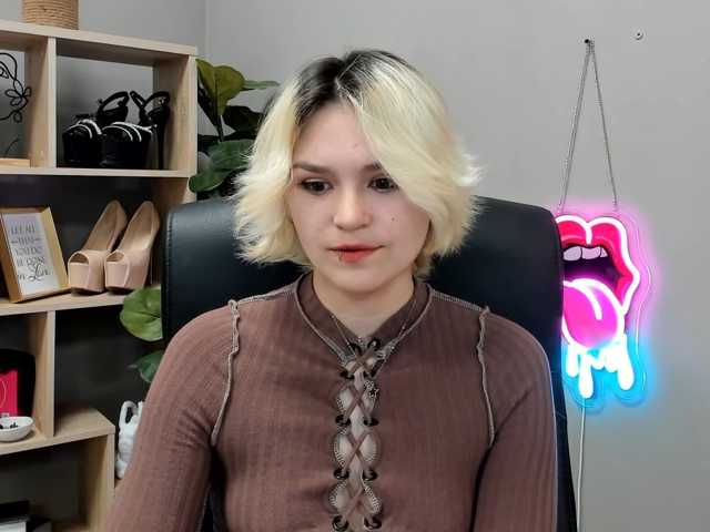 SweetLilyxo live cam preview