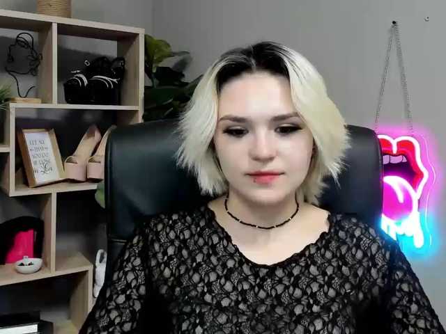 SweetLilyxo live cam on BongaCams
