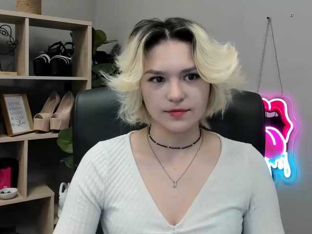 SweetLilyxo live cam on BongaCams