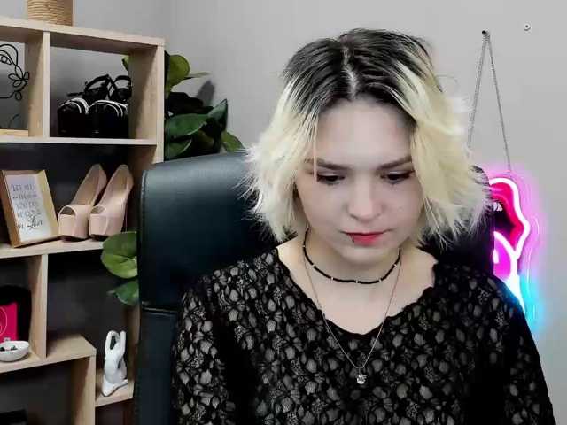 SweetLilyxo live cam on BongaCams