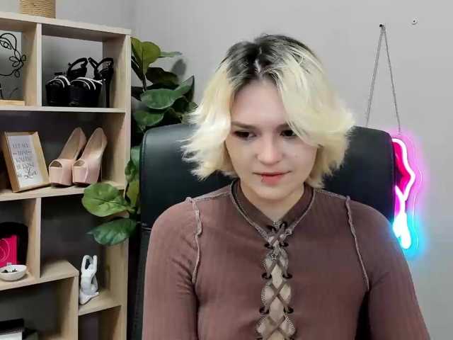 SweetLilyxo live cam on BongaCams