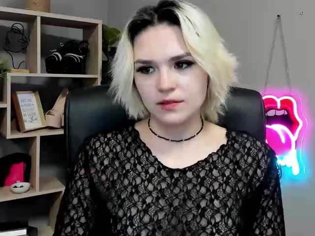 SweetLilyxo live cam on BongaCams