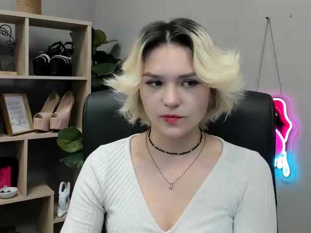 SweetLilyxo live cam on BongaCams