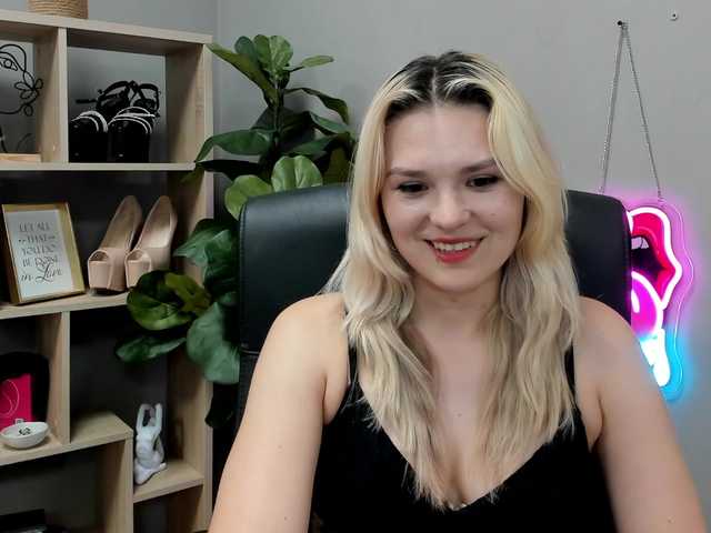 SweetLilyxo live cam on BongaCams