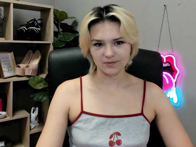 SweetLilyxo live cam on BongaCams