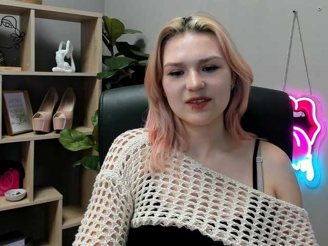 SweetLilyxo live cam on BongaCams