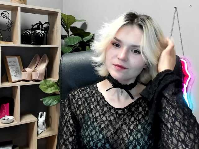 SweetLilyxo live cam on BongaCams